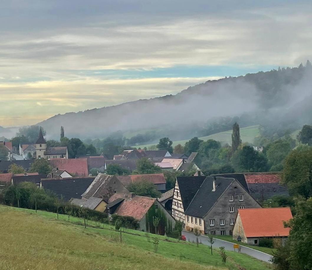 Rose Cottage Im Romantischen Taubertal Adelshofen  Zewnętrze zdjęcie
